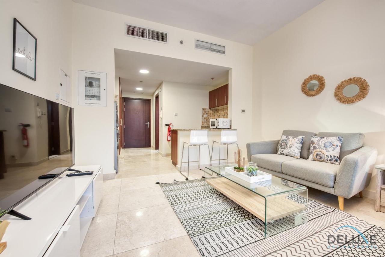Pleasant Studio At Safir Tower 1 Business Bay By Deluxe Apartment